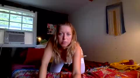 Snapshot of somethingsaucy444 chatting on July 2026 09:28:02 PM SomethingSaucy online show from July 2026 09:28:02 PM