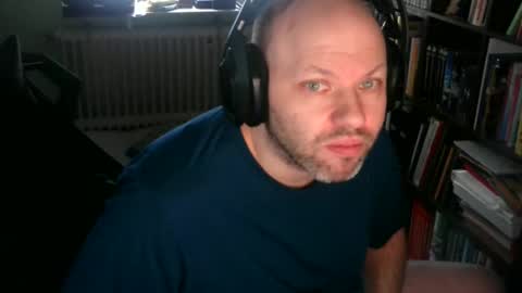 Tom online show from November 2025 11:20:01 AM