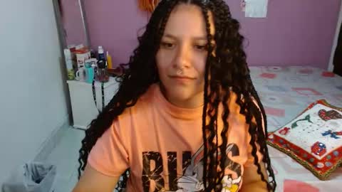 Snapshot of soniafuckboobs chatting on December 2024 03:59:02 PM soniafuckboobs online show from December 2024 03:59:02 PM