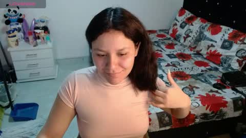 Snapshot of soniafuckboobs chatting on June 2026 09:35:01 PM soniafuckboobs online show from June 2026 09:35:01 PM