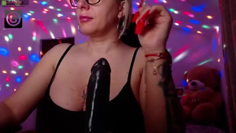 Sonia online show from March 2025 04:24:01 AM