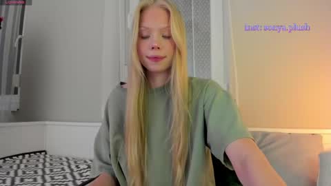 Snapshot of sonyaplush chatting on May 2026 01:56:01 AM Sonya Instagram Twitter sonyaplushgirl OnlyFans sonyaplush online show from May 2026 01:56:01 AM
