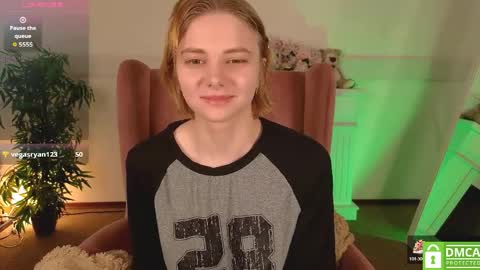 Litta online show from April 2026 10:51:01 PM