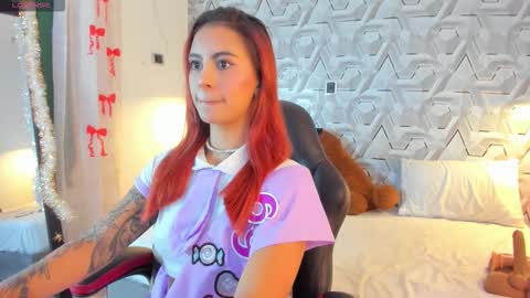 Snapshot of sophi_01 chatting on February 2026 06:34:01 AM sophie online show from February 2026 06:34:01 AM