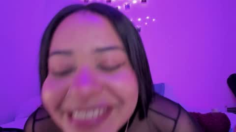 Sofia online show from November 2025 11:37:01 PM