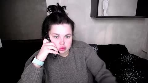 sophia__olsen online show from October 2025 05:41:01 AM