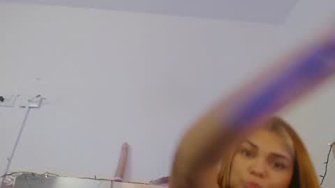 Snapshot of sophia__sweet1 chatting on December 2024 01:32:02 PM sophia__sweet1 online show from December 2024 01:32:02 PM