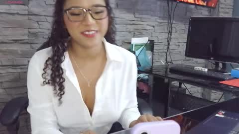 sophia_brunette21 online show from March 2026 12:21:01 PM