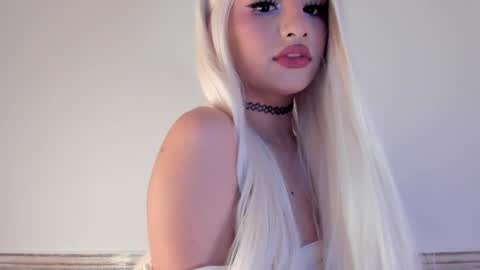 Sophia online show from April 2026 10:14:02 PM