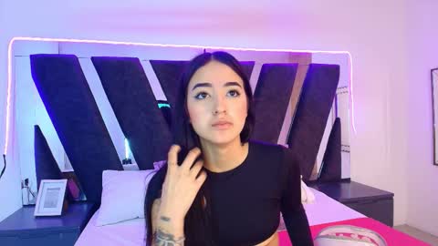 Snapshot of sophia_love__ chatting on February 2026 02:13:01 PM Sophia Love online show from February 2026 02:13:01 PM