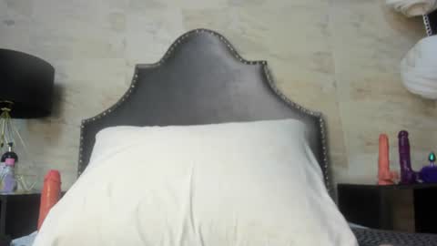Sophia  online show from June 2026 07:51:02 PM