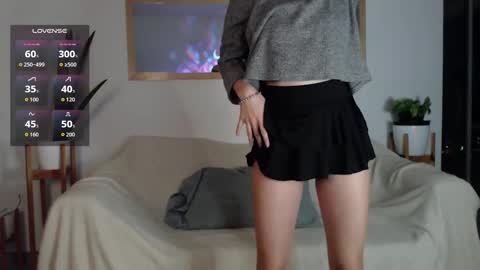 Sophia online show from October 2025 03:23:02 AM