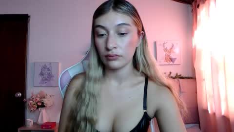 Snapshot of sophiaalee chatting on March 2026 09:21:02 PM SophiaLee online show from March 2026 09:21:02 PM