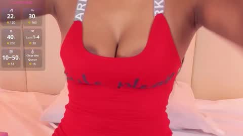 Sophie online show from October 2025 04:11:01 AM