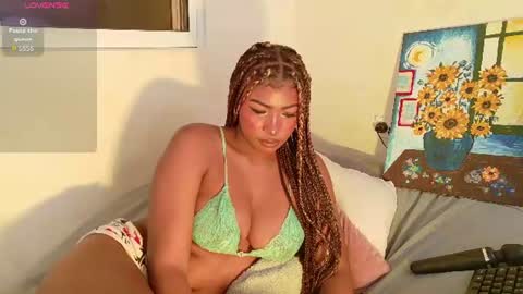 Snapshot of sophiabloss chatting on June 2026 10:10:01 PM Sophie online show from June 2026 10:10:01 PM