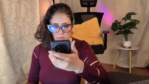 Snapshot of sophiadumont chatting on June 2026 03:29:02 AM Sophia online show from June 2026 03:29:02 AM