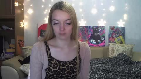 Snapshot of sophiasonata chatting on December 2024 08:45:01 PM SophiaSonata online show from December 2024 08:45:01 PM