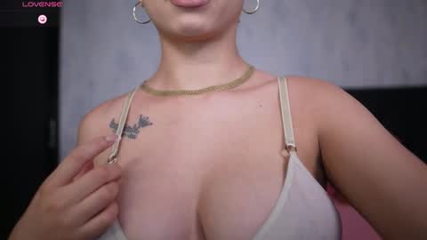 Sophy online show from January 2026 01:09:01 AM