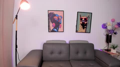   online show from April 2026 07:52:02 PM