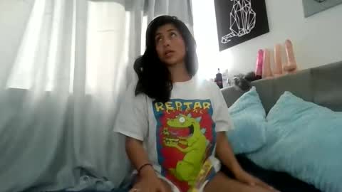 sophiconelly online show from October 2025 03:01:02 PM