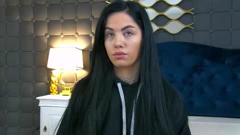 sophie__hill online show from January 2026 05:32:01 AM