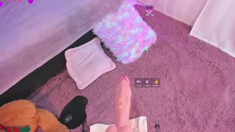 Snapshot of sophie_bunny1 chatting on March 2025 04:08:02 AM Sophie online show from March 2025 04:08:02 AM
