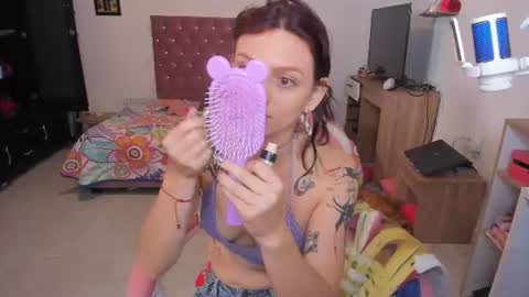 Snapshot of sophie_dolly_ chatting on June 2026 06:46:02 PM sophie doll online show from June 2026 06:46:02 PM
