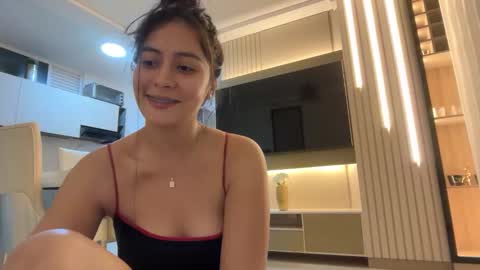 Snapshot of sophie_foxxx chatting on April 2026 01:49:01 AM Sophie online show from April 2026 01:49:01 AM