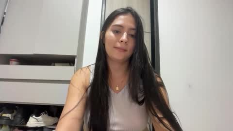 Snapshot of sophie_foxxx chatting on May 2026 03:46:01 AM Sophie online show from May 2026 03:46:01 AM