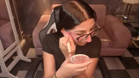 sophie_jones_b online show from March 2026 12:00:02 PM