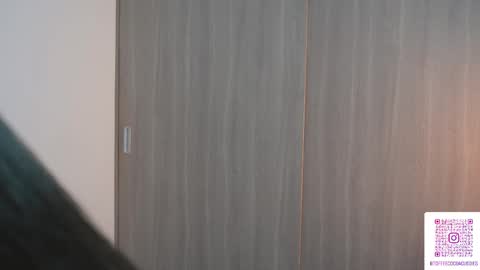 Sophie or Sof online show from April 2026 02:06:01 AM