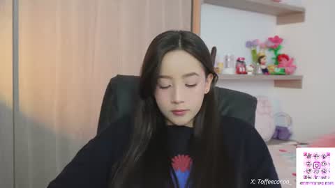 Snapshot of sophie_lii chatting on June 2026 08:55:02 PM Sophie or Sof online show from June 2026 08:55:02 PM