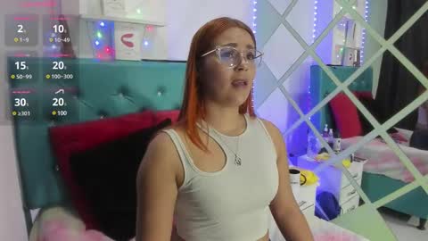 Snapshot of sophie_new25 chatting on March 2025 11:58:02 AM sophie_new25 online show from March 2025 11:58:02 AM