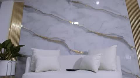 Snapshot of sophie_petite18_ chatting on November 2025 03:00:01 PM Sophie online show from November 2025 03:00:01 PM