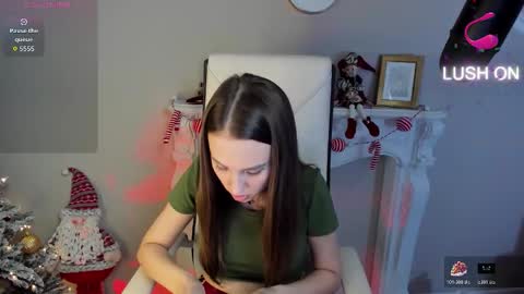 Sophie online show from December 2025 09:03:01 AM