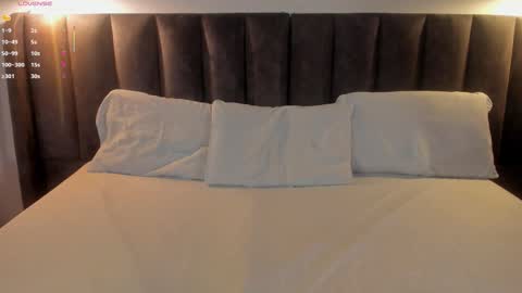 sophie_smith19 online show from November 2025 02:29:01 PM