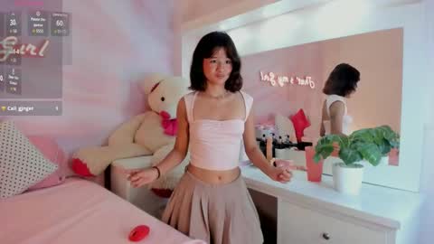 Snapshot of sophie_smitt chatting on November 2025 02:00:02 AM Sophie Smitt online show from November 2025 02:00:02 AM