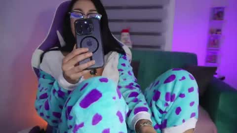 sophie_soft69 online show from March 2026 08:26:33 AM