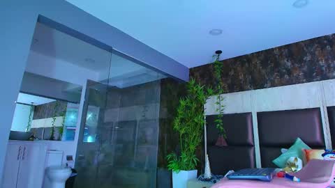 Sarah sophia  online show from December 2024 07:43:01 AM