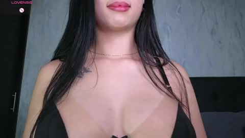  Sophie  online show from April 2026 01:32:01 AM