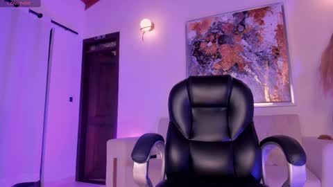 Sophie online show from February 2025 11:42:01 PM