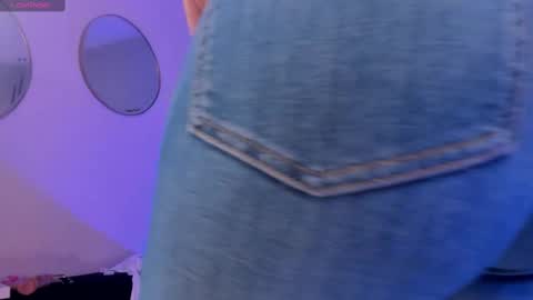 Sophie online show from September 2025 01:05:02 AM