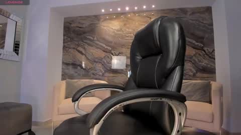 Sophie online show from November 2025 12:09:02 AM