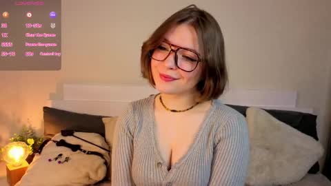 Snapshot of sophieblush chatting on April 2026 05:56:01 AM Sophia online show from April 2026 05:56:01 AM