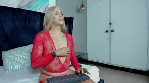 Snapshot of sophiebrady chatting on April 2026 08:42:02 PM sophiebrady online show from April 2026 08:42:02 PM