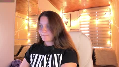 Sophie  online show from April 2026 09:49:02 PM