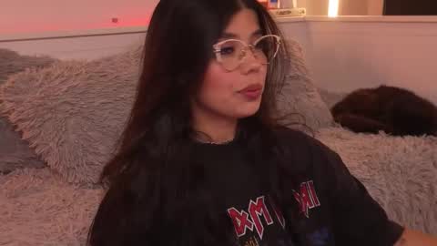 Sophiee  online show from January 2026 04:48:01 AM