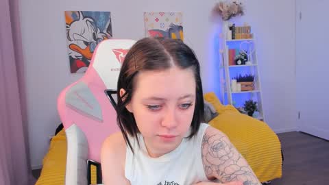 Sophie  online show from December 2024 03:50:02 AM