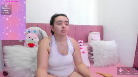 Snapshot of sophiee_rosee chatting on June 2026 06:58:01 PM sophiee rosee online show from June 2026 06:58:01 PM