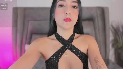 Snapshot of sophiee_smith chatting on May 2026 11:26:02 AM Sophie online show from May 2026 11:26:02 AM